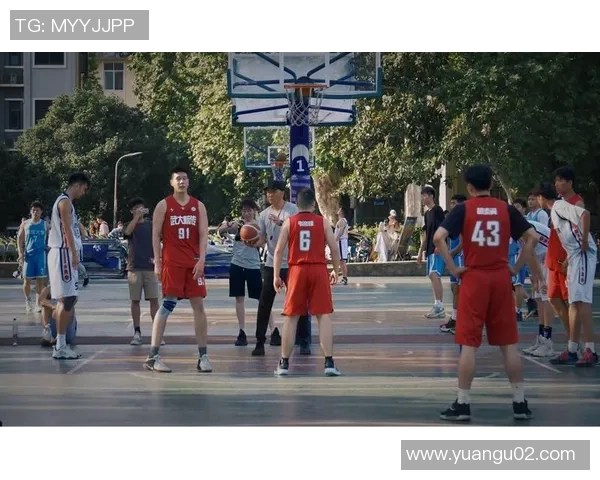 武汉篮球队个人能力提升的热议与未来发展探讨 武汉篮球队个人能力提升的热议与未来发展探讨